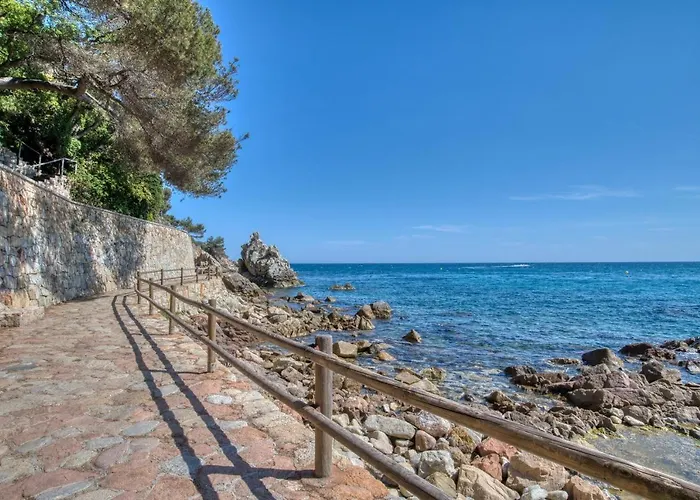 With Terrace Διαμέρισμα