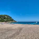With Terrace Апартаменти Льорет-де-Мар
