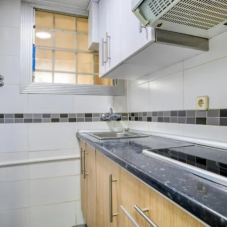 With Terrace شقة يوريت دي مار